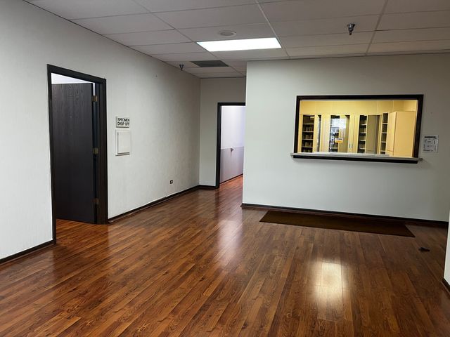 9944 S ROBERTS Road 107, Palos Hills, IL 60465