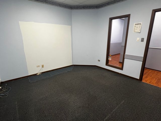 9944 S ROBERTS Road 107, Palos Hills, IL 60465