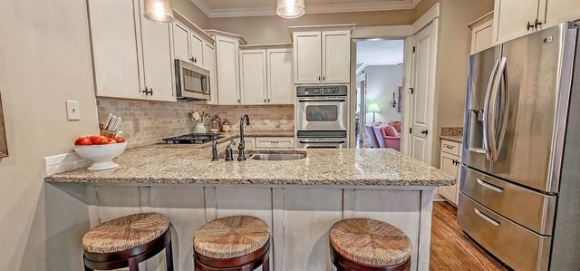 1784 PENSHURST DR, Collierville, TN 38017