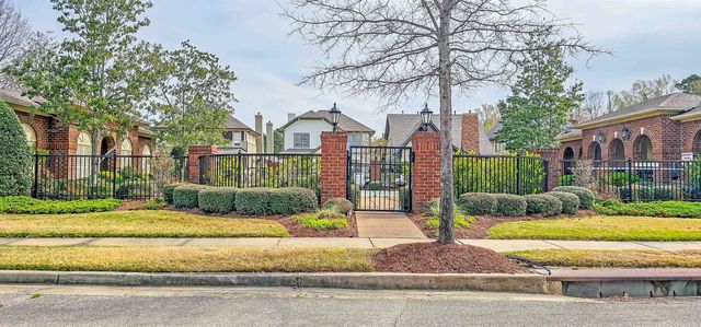 1784 PENSHURST DR, Collierville, TN 38017