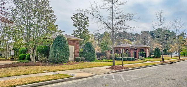 1784 PENSHURST DR, Collierville, TN 38017