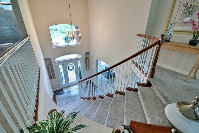 383 Country Oak Lane, Inverness, IL 60067
