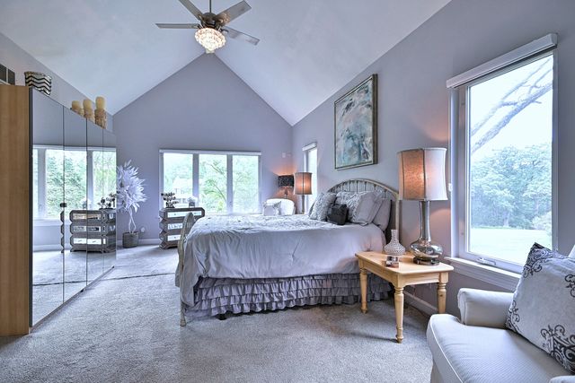 383 Country Oak Lane, Inverness, IL 60067