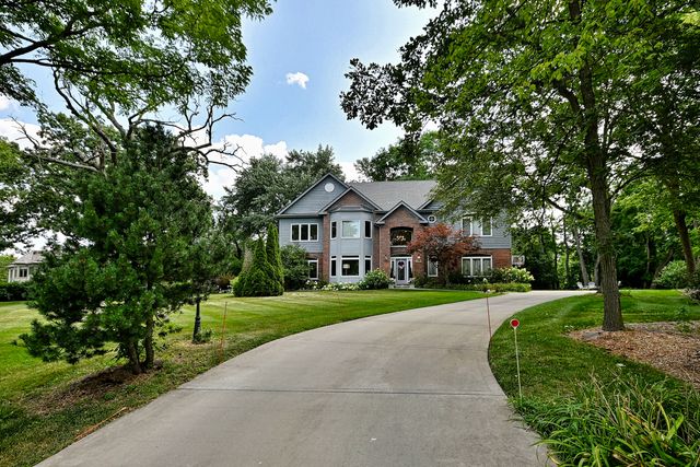 383 Country Oak Lane, Inverness, IL 60067
