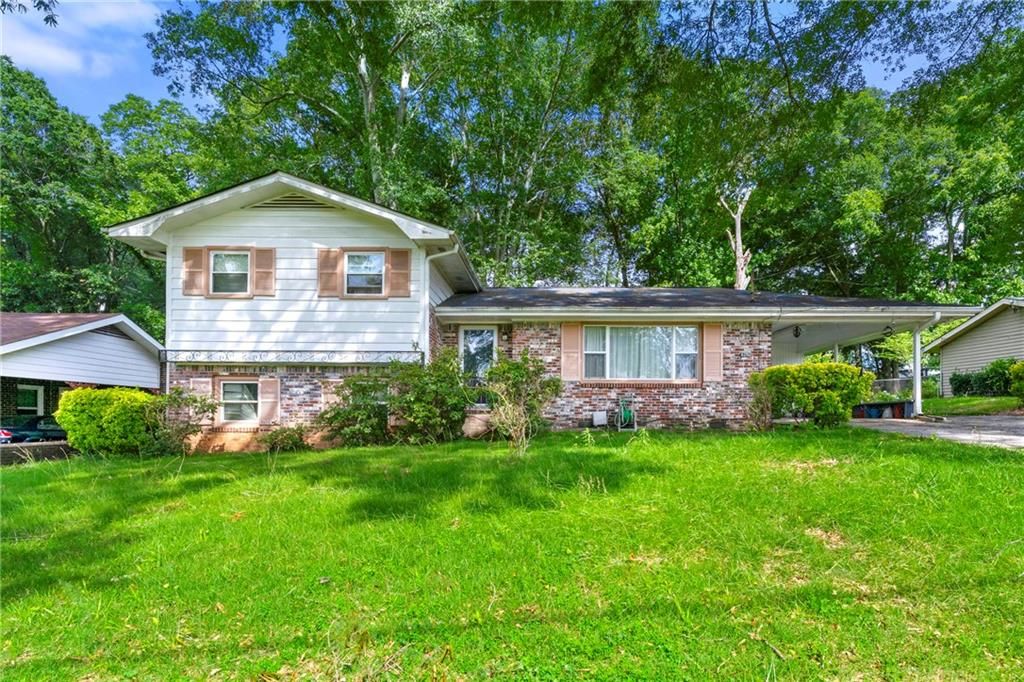 6250 Graceland Circle, Morrow, GA 30260