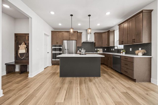 N73W17723 Mineral DRIVE, Menomonee Falls, WI 53051