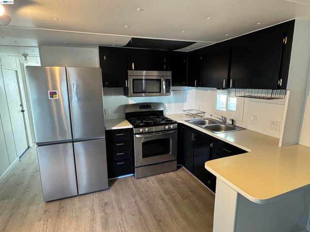 2399 E 14th 44, San Leandro, CA 94577