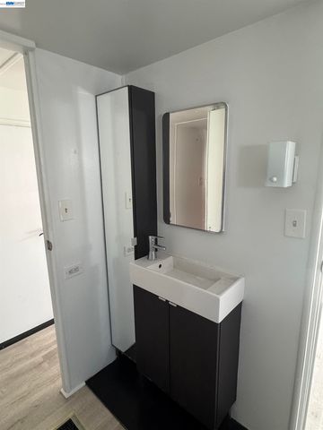 2399 E 14th 44, San Leandro, CA 94577