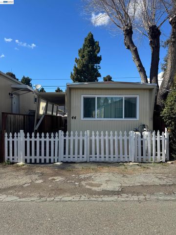 2399 E 14th 44, San Leandro, CA 94577