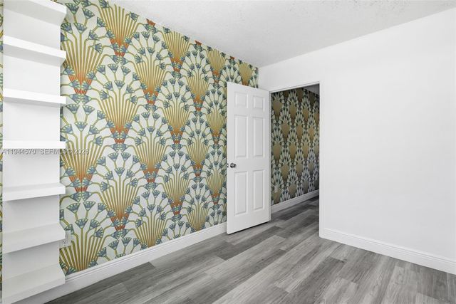 1542 NW 35th St, Miami, FL 33142