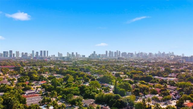 1542 NW 35th St, Miami, FL 33142