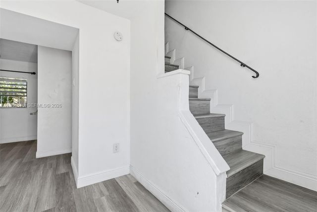 1542 NW 35th St, Miami, FL 33142