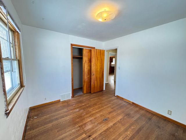 3334 W Glendora Road, Weesaw Twp, MI 49128