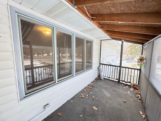 3334 W Glendora Road, Weesaw Twp, MI 49128