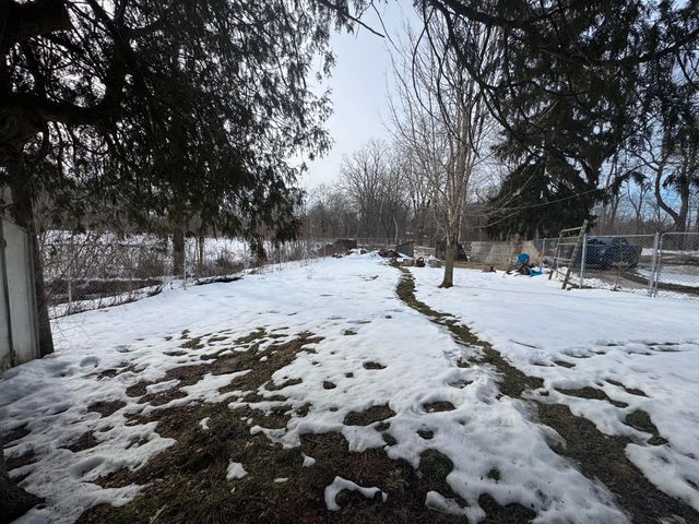 3334 W Glendora Road, Weesaw Twp, MI 49128