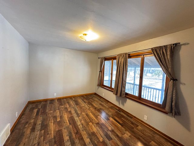 3334 W Glendora Road, Weesaw Twp, MI 49128