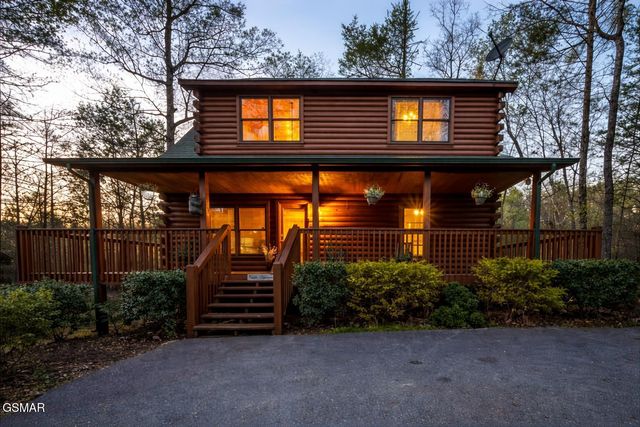 422 Pa Proffitt Road, Gatlinburg, TN 37738