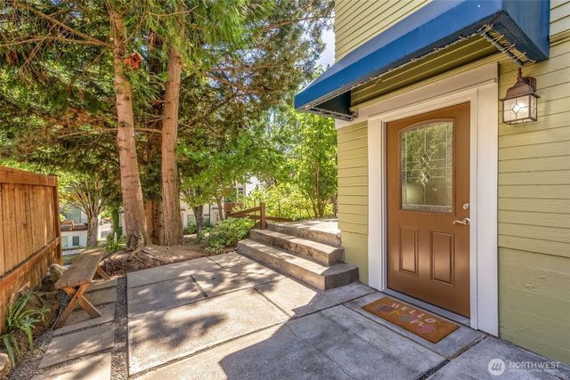 2021 15th Avenue S, Seattle, WA 98144