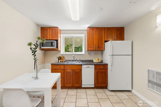 2021 15th Avenue S, Seattle, WA 98144