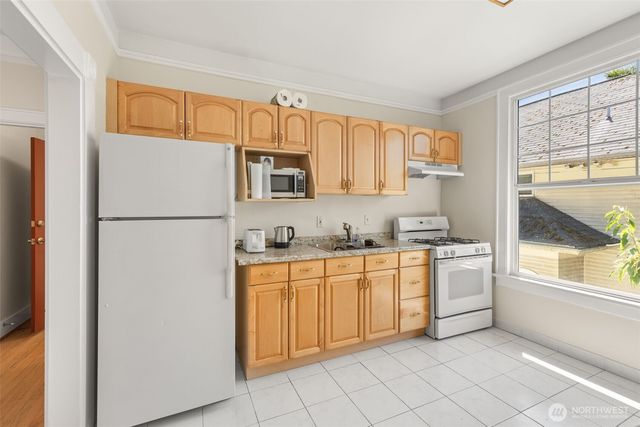 2021 15th Avenue S, Seattle, WA 98144