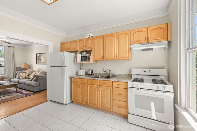 2021 15th Avenue S, Seattle, WA 98144