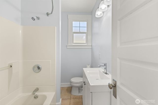 2021 15th Avenue S, Seattle, WA 98144