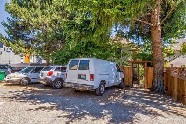 2021 15th Avenue S, Seattle, WA 98144