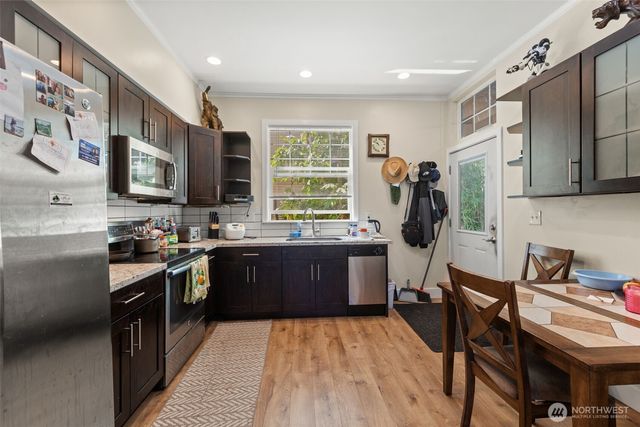 2021 15th Avenue S, Seattle, WA 98144