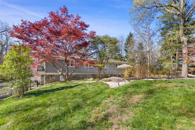 351 W Lake Boulevard, Carmel, NY 10541
