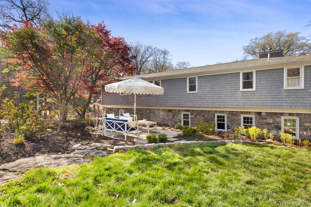 351 W Lake Boulevard, Carmel, NY 10541