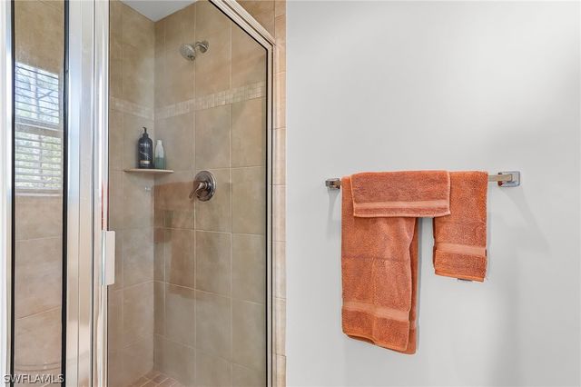 10010 Maddox LN 215, Bonita Springs, FL 34135