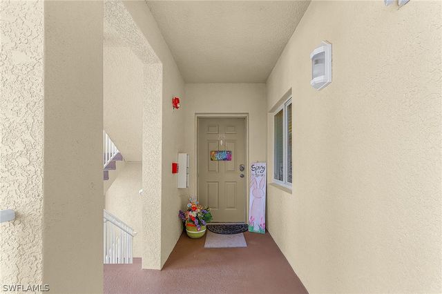 10010 Maddox LN 215, Bonita Springs, FL 34135