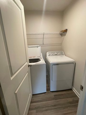 2017 Westchester Dr, Nashville, TN 37207