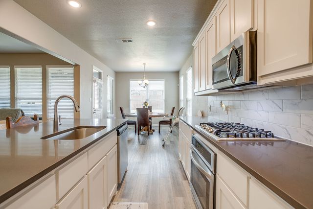 1961 Bellatrix Drive, Haslet, TX 76052