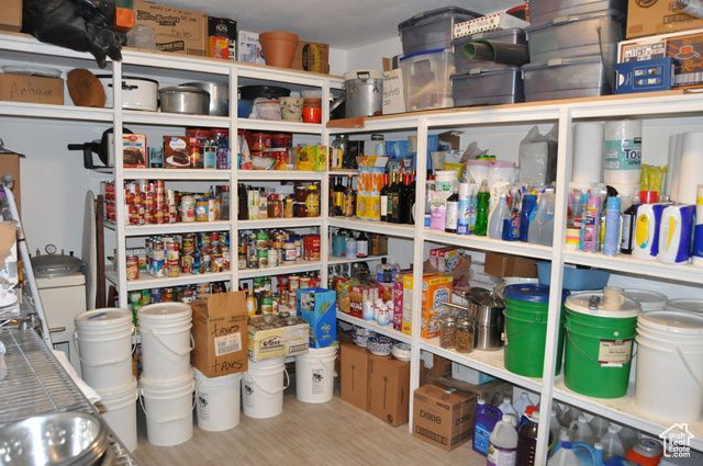 1084 W 2000 N, Vernal, UT 84078