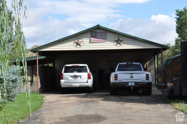 1084 W 2000 N, Vernal, UT 84078