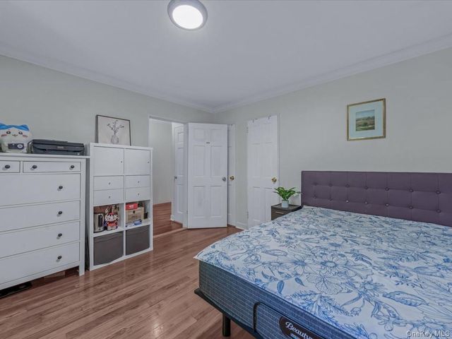 13 W Mill Drive 3A, Great Neck, NY 11021