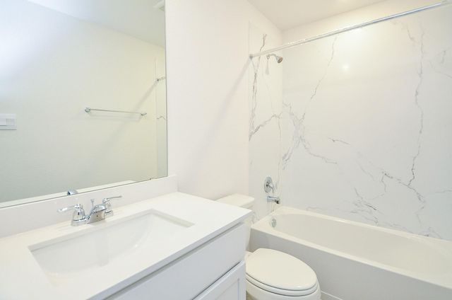 8047 Marchese Drive, Richmond, TX 77406