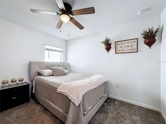 6952 DILLY LAKE AVENUE, Groveland, FL 34736