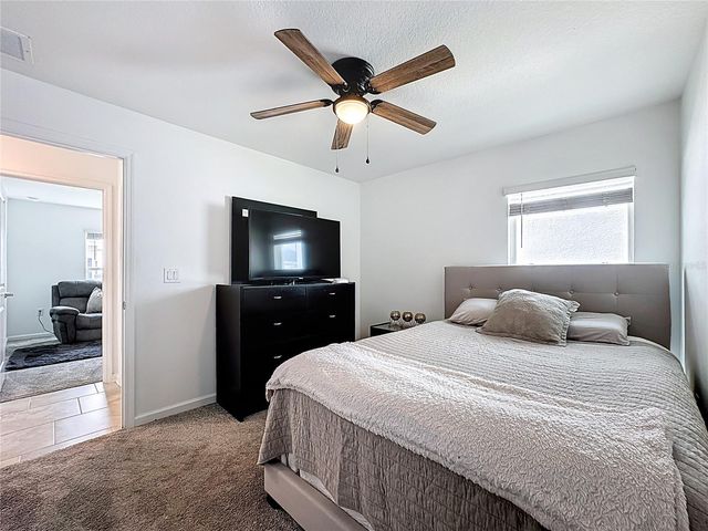 6952 DILLY LAKE AVENUE, Groveland, FL 34736