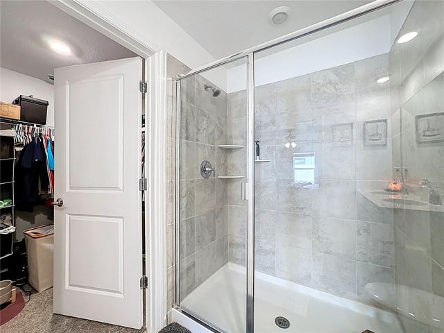 6952 DILLY LAKE AVENUE, Groveland, FL 34736