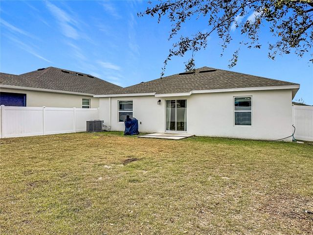 6952 DILLY LAKE AVENUE, Groveland, FL 34736