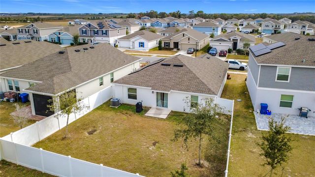 6952 DILLY LAKE AVENUE, Groveland, FL 34736