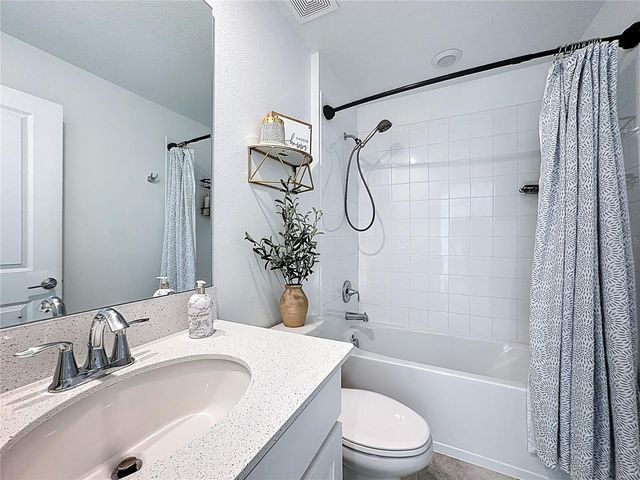 6952 DILLY LAKE AVENUE, Groveland, FL 34736