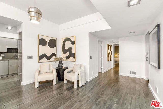 7250 Franklin Avenue 1204, Los Angeles, CA 90046