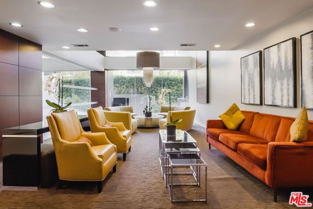 7250 Franklin Avenue 1204, Los Angeles, CA 90046