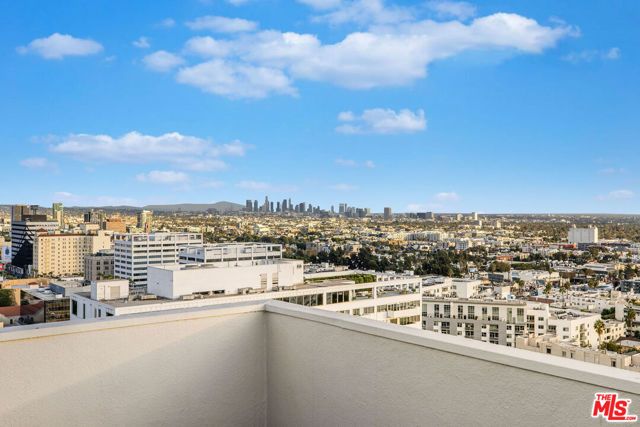 7250 Franklin Avenue 1204, Los Angeles, CA 90046