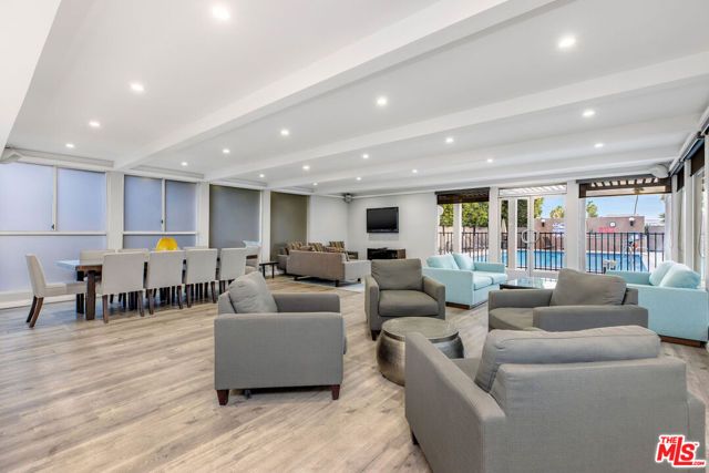 7250 Franklin Avenue 1204, Los Angeles, CA 90046