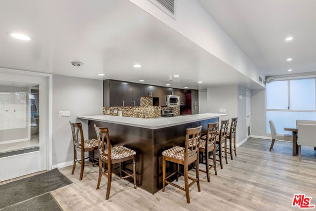 7250 Franklin Avenue 1204, Los Angeles, CA 90046