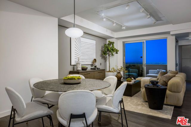 7250 Franklin Avenue 1204, Los Angeles, CA 90046